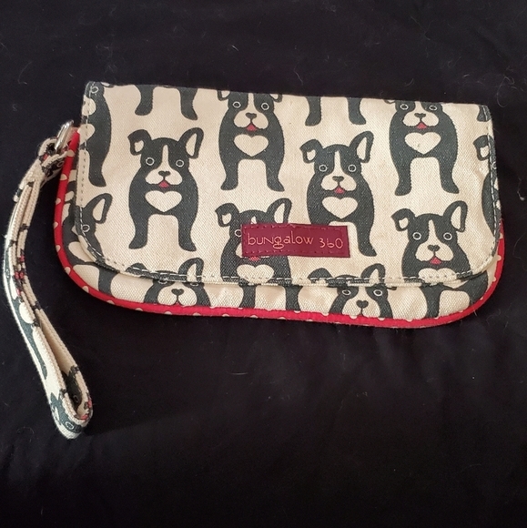 bungalow 360 Handbags - Bungalow 360 Vegan Canvas Clutch Wristlet